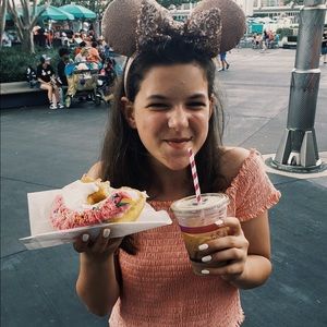 Meet your Posher, Kaitlyn